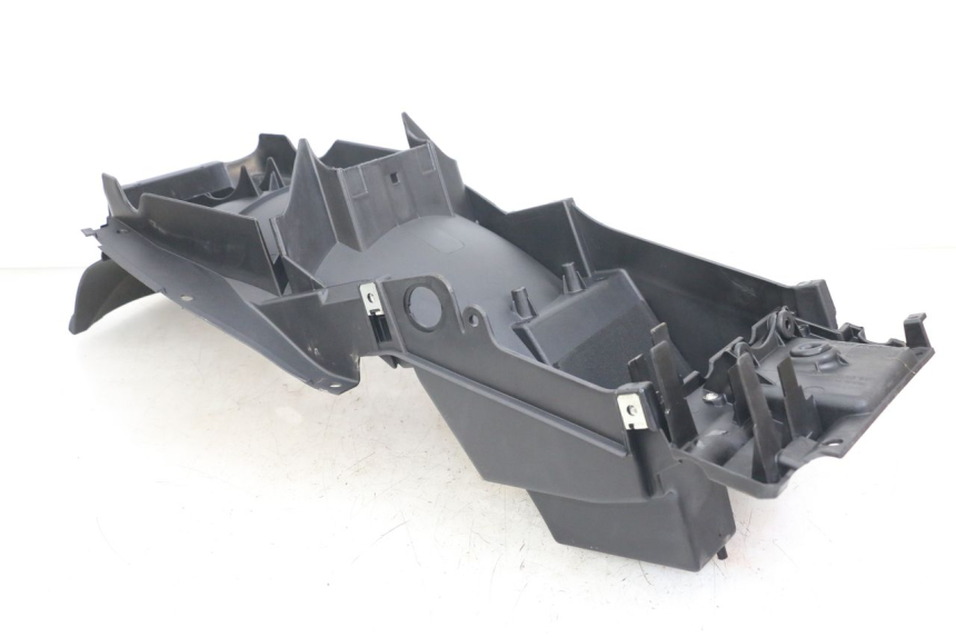 photo de ACHTERWIELBEUGEL MOTO GUZZI NORGE 8V GT 1200 (2011 - 2016) - Technische close-up