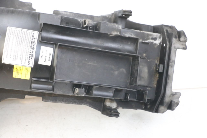 photo de ACHTERWIELBEUGEL HONDA NTV DEAUVILLE 650 (1998 - 2001) - Zoom op componenten