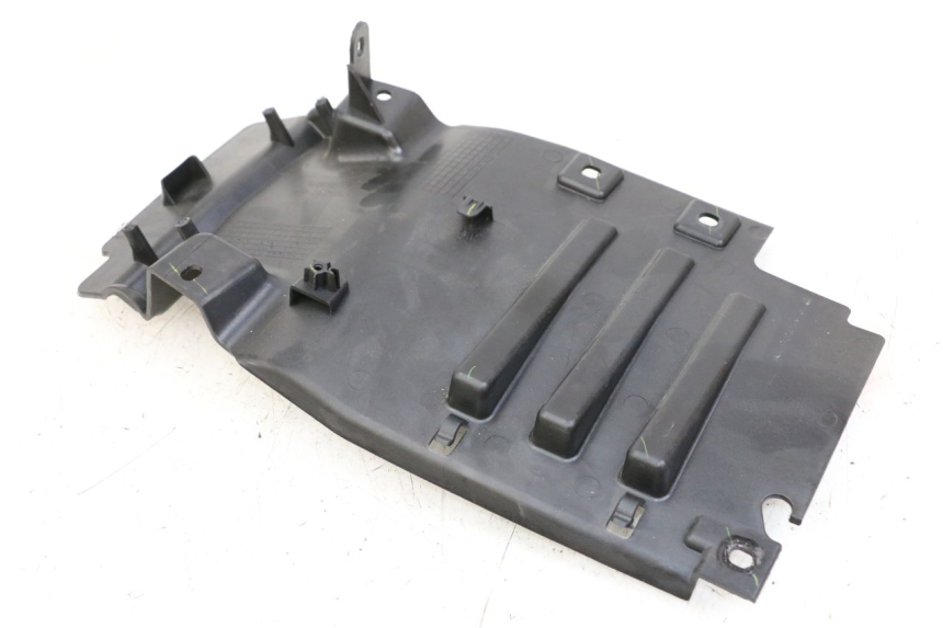 photo de ACHTERWIELBEUGEL ROYAL ENFIELD CONTINENTAL GT 650 (2019 - 2024) - Technische close-up