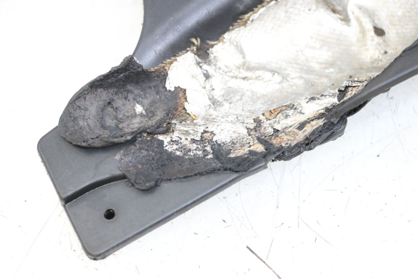 photo de ACHTERWIELBEUGEL APRILIA RS 50 (2006 - 2010) - Staat van het oppervlak