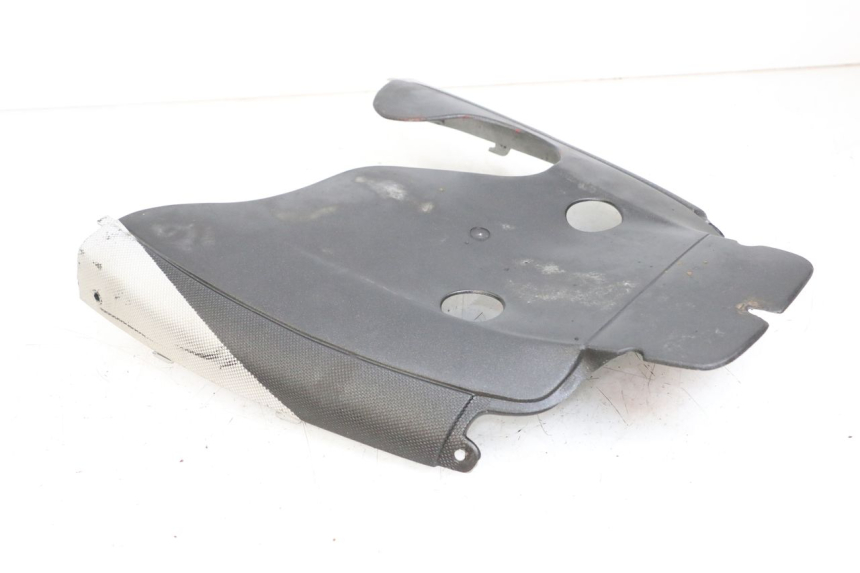 photo de ACHTERWIELBEHUIZING APRILIA SR CARB LC 2T 50 (2004 - 2012) - Zoom op gebruiksstaat