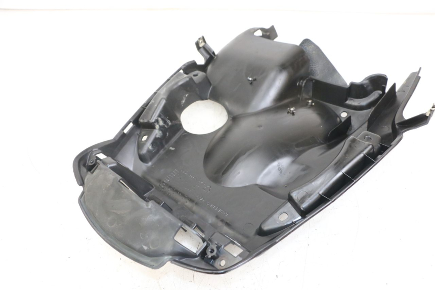 photo de ACHTERWIELBEUGEL MBK STUNT NAKED 50 (2004 - 2018) - Detail van het onderdeel