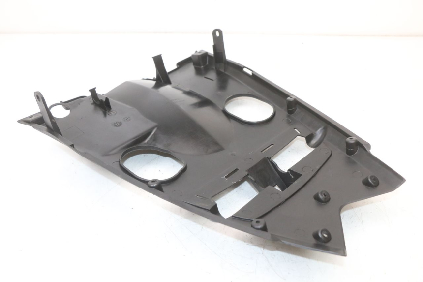 photo de ACHTERWIELBEUGEL KYMCO SUPER 8 4T 50 (2021 - 2024) - Bevestigingspunten