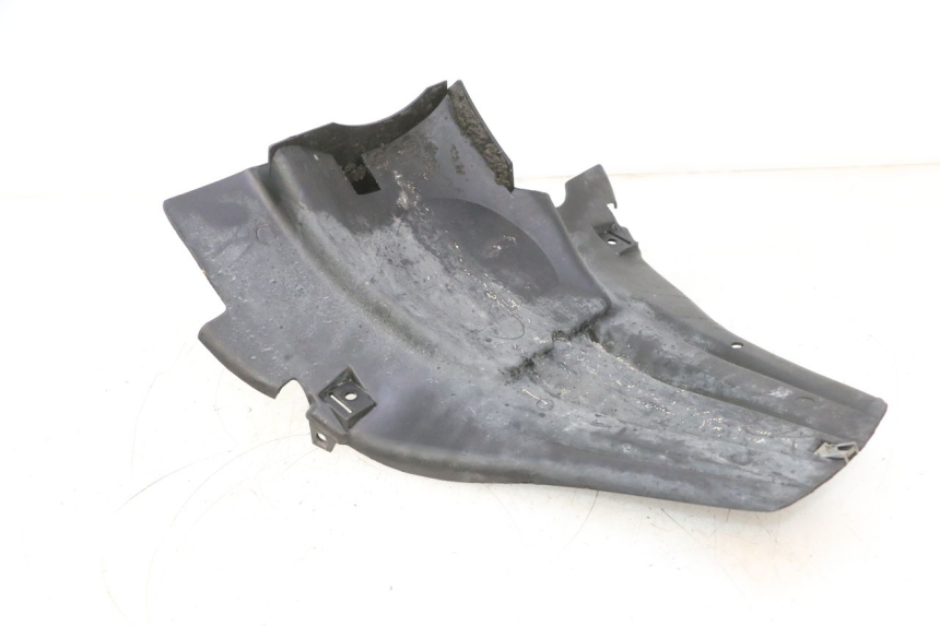 photo de ACHTERWIELBEUGEL PEUGEOT TREKKER 50 (1995 - 2004) - Detail van het onderdeel