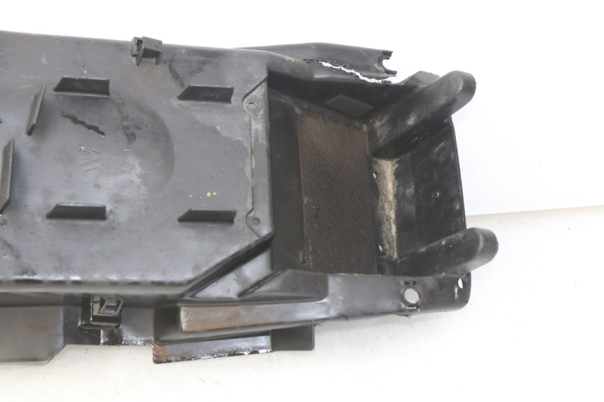 photo de ACHTERWIELBEHUIZING HONDA VFR FI RC46 800 (1998 - 2001) - Markeringen en referenties