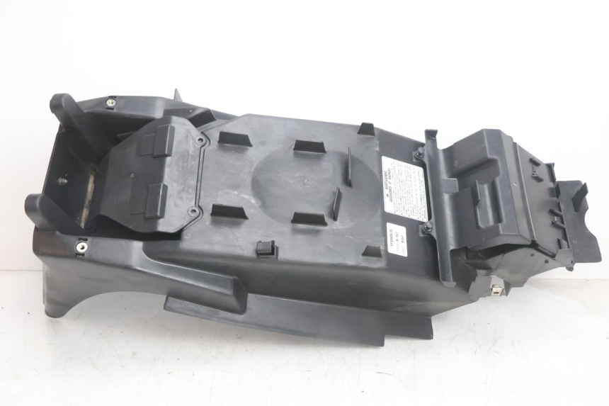 photo de ACHTERWIELBEHUIZING HONDA VFR FI RC46 800 (1998 - 2001) - Detail van het onderdeel