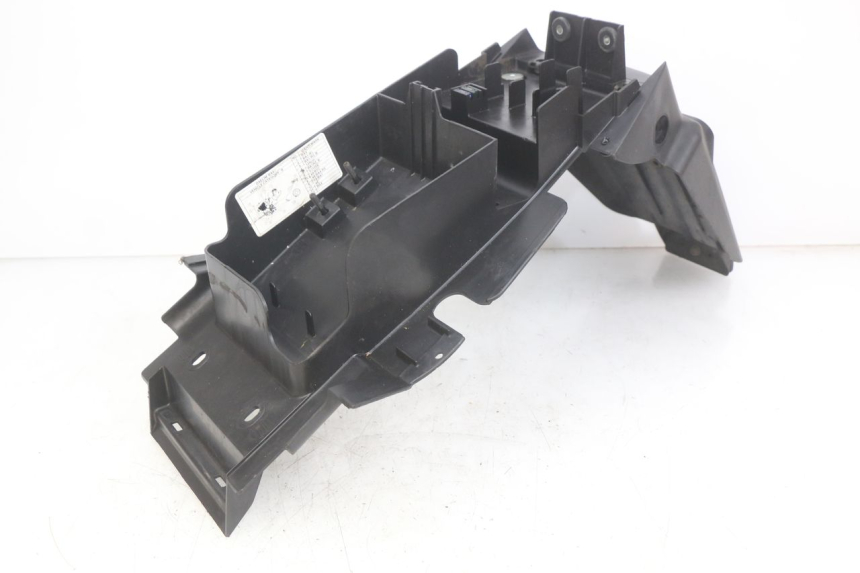 photo de ACHTERWIELBEUGEL DAELIM VJ ROADWIN FI 125 (2008 - 2017) - Andere kijkhoek