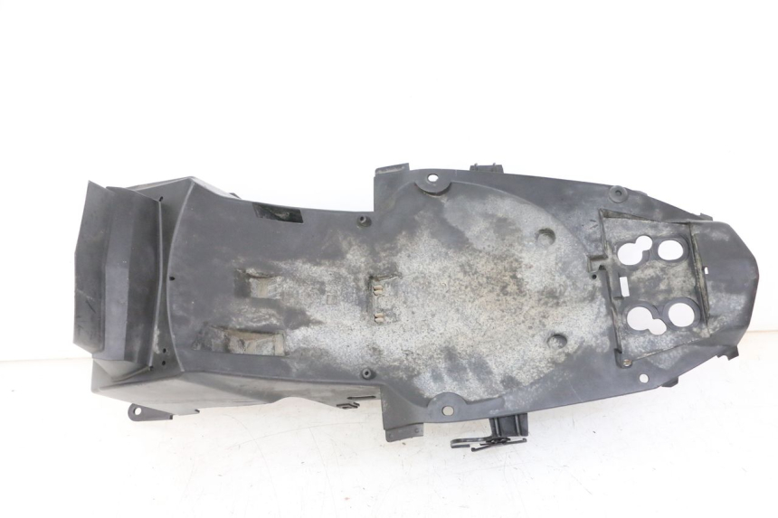 photo de ACHTERWIELBEHUIZING YAMAHA XJ6 ABS 600 (2008 - 2016) - Zoom op gebruiksstaat