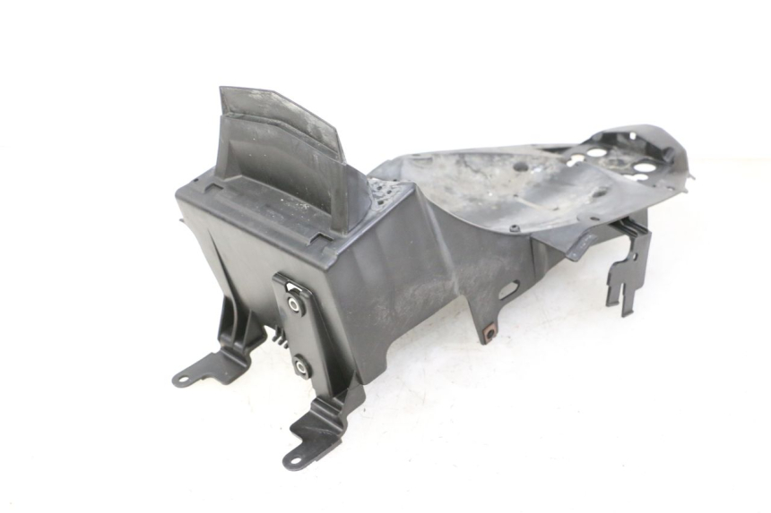 photo de ACHTERWIELBEHUIZING YAMAHA XJ6 ABS 600 (2008 - 2016) - Technische close-up