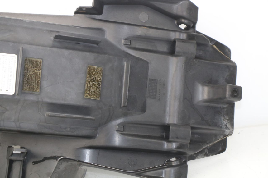 photo de ACHTERWIELBEUGEL HONDA XLV VARADERO 125 (2000 - 2006) - Gecontroleerd onderdeel