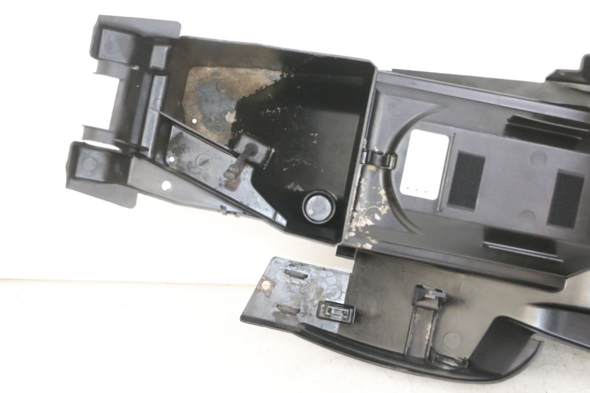 photo de ACHTERWIELBEUGEL HONDA XLV VARADERO 125 (2000 - 2006) - Markeringen en referenties