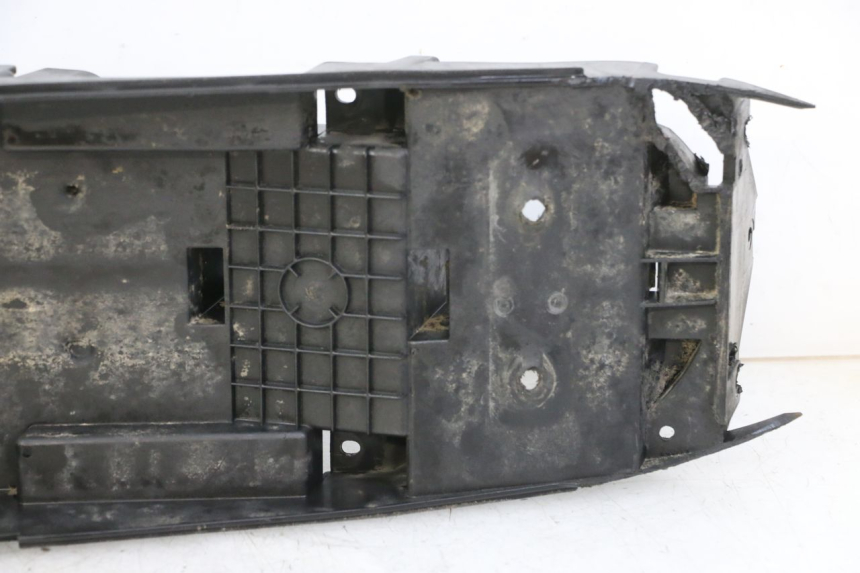 photo de ACHTERWIELBEUGEL YAMAHA TZR 50 (2008 - 2016) - Zoom op componenten