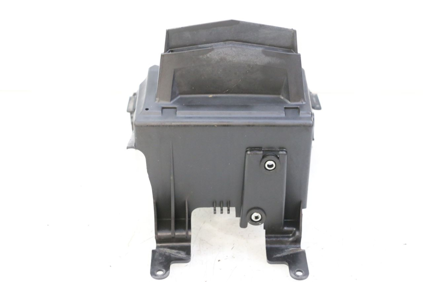 photo de ACHTERWIELBEUGEL YAMAHA XJ6 600 (2008 - 2016) - Technische close-up