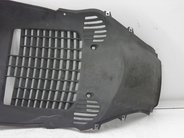 photo de VOORWIELBEUGEL PIAGGIO BEVERLY 125 (1998 - 2005) - Detail van het onderdeel