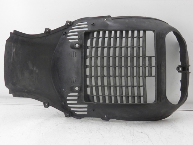 photo de VOORWIELBEUGEL PIAGGIO BEVERLY 125 (1998 - 2005) - Zoom op gebruiksstaat