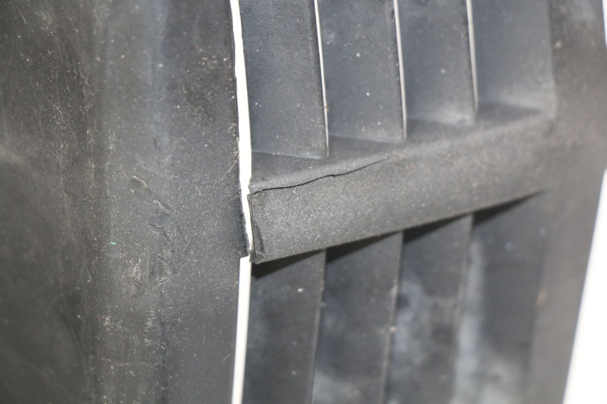 photo de VOORWIELBEHUIZING PEUGEOT CITYSTAR 125 (2011 - 2017) - Zoom op gebruiksstaat