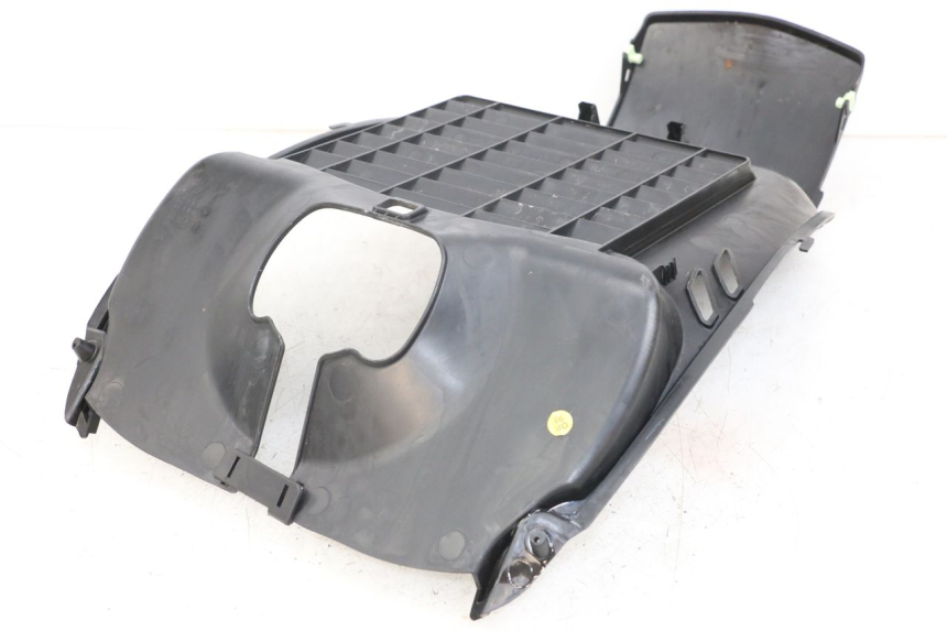 photo de VOORWIELBEHUIZING PEUGEOT GEOPOLIS RS 125 (2007 - 2009) - Detail van het onderdeel