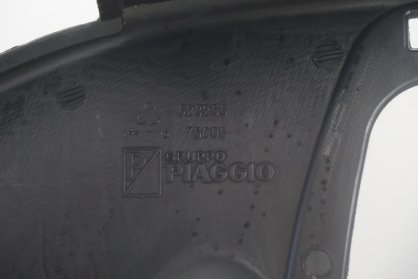 photo de VOORWIELBEHUIZING PIAGGIO MP3 500 (2016 - 2018) - Staat van het oppervlak