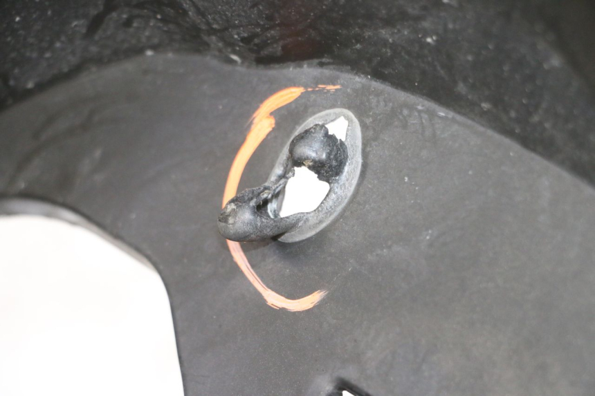 photo de VOORWIELBEUGEL PIAGGIO NEW TYPHOON 50 (2010 - 2017) - Staat van het oppervlak