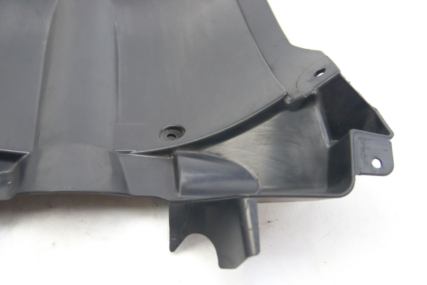 photo de VOORWIELBEUGEL SUZUKI SIXTEEN 125 (2008 - 2010) - Kenmerkende details