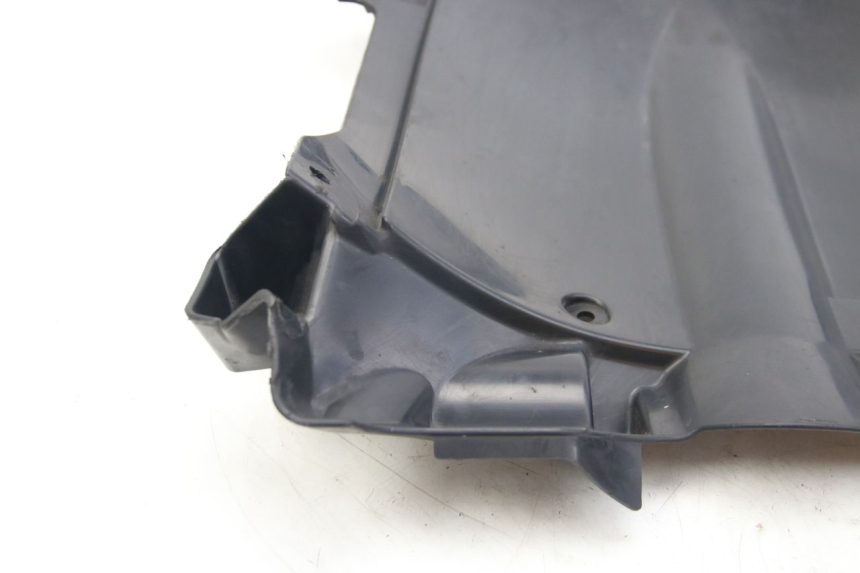 photo de VOORWIELBEUGEL SUZUKI SIXTEEN 125 (2008 - 2010) - Zoom op componenten