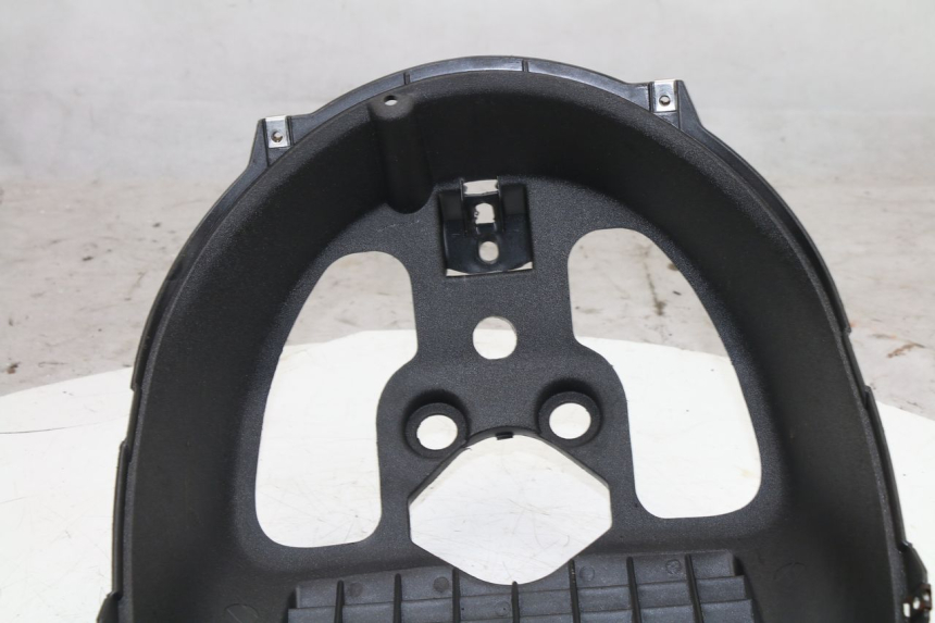 photo de VOORWIELBEUGEL PIAGGIO X8 STREET 125 (2006 - 2007) - Detail van het onderdeel