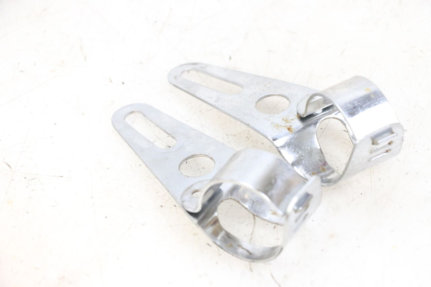 photo de KOPLAMPBEUGEL SUZUKI GSF N BANDIT 600 (1996 - 1999) - Andere kijkhoek