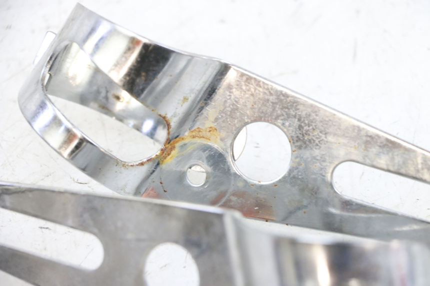 photo de KOPLAMPBEUGEL SUZUKI GSF N BANDIT 600 (1996 - 1999) - Bevestigingspunten