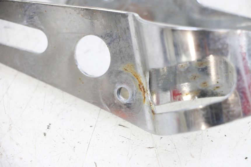 photo de KOPLAMPBEUGEL SUZUKI GSF N BANDIT 600 (1996 - 1999) - Staat van het oppervlak