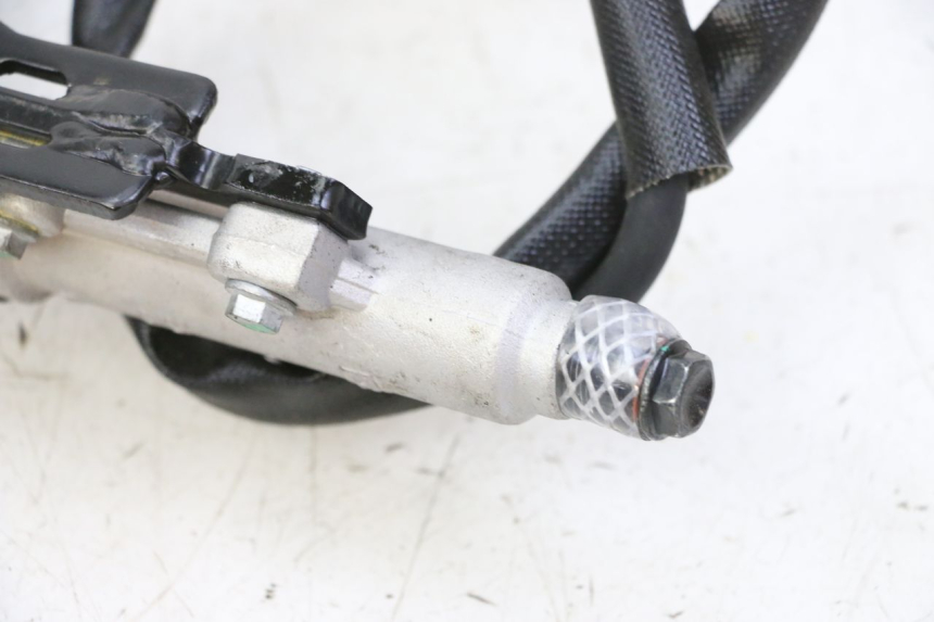 photo de REMMENPAEDAAL PIAGGIO MP3 HPE 310 (2024 - 2025) - Technische close-up