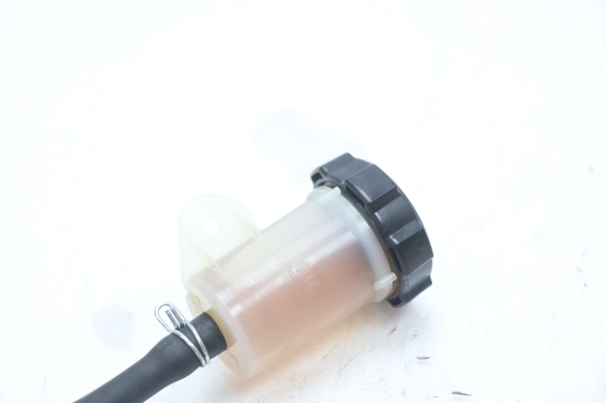 photo de REMMENPAEDAAL PIAGGIO MP3 LT 300 (2010 - 2016) - Bevestigingspunten