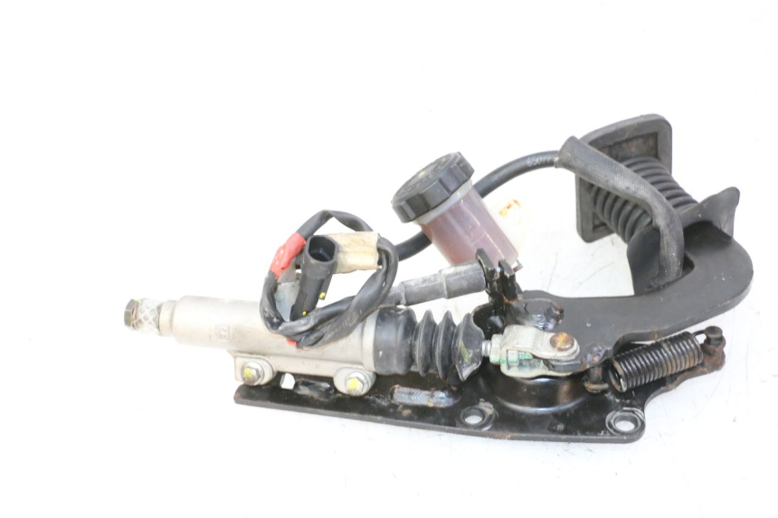 photo de REMMENPAEDAAL PIAGGIO MP3 RL 250 (2006 - 2010) - Technische close-up