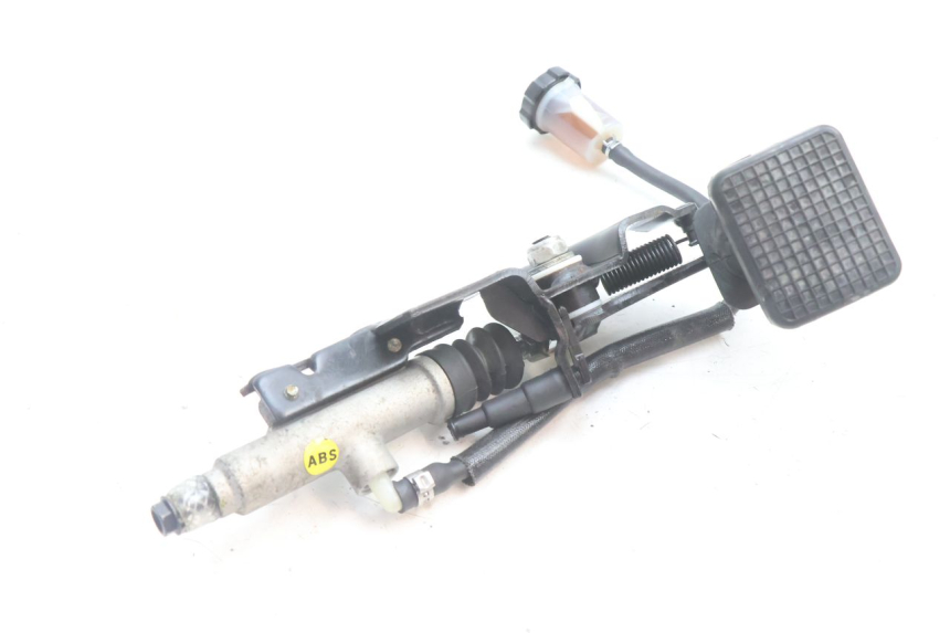 photo de REMMENPAEDAAL PIAGGIO MP3 500 (2016 - 2018) - Bevestigingspunten