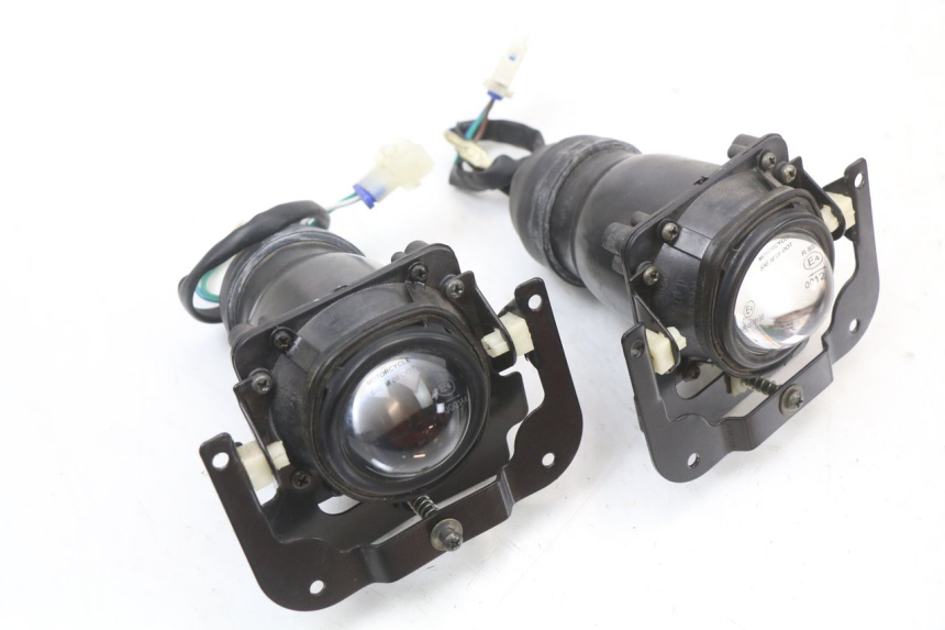 photo de VOORKOPLAMP E-MAX 80L 1 (2011 - 2014) - Detail van het onderdeel