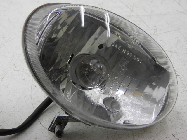 photo de VOORKOPLAMP APRILIA SCARABEO 100 (2003 - 2012) - Andere kijkhoek