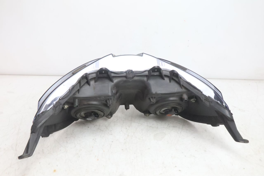 photo de VOORKOPLAMP APRILIA ATLANTIC S 125 (2010 - 2013) - Technische close-up