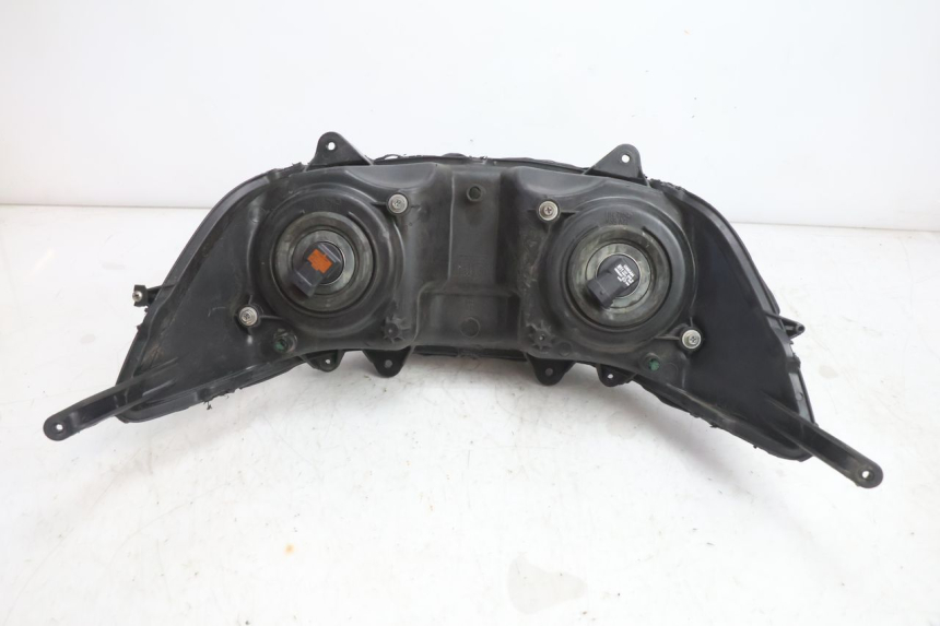 photo de VOORKOPLAMP APRILIA ATLANTIC S 125 (2010 - 2013) - Staat van het oppervlak