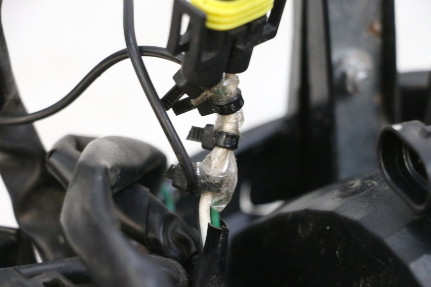 photo de VOORKOPLAMP MAG POWER BOMBERS 4T 50 (2016 - 2026) - Productaanzicht