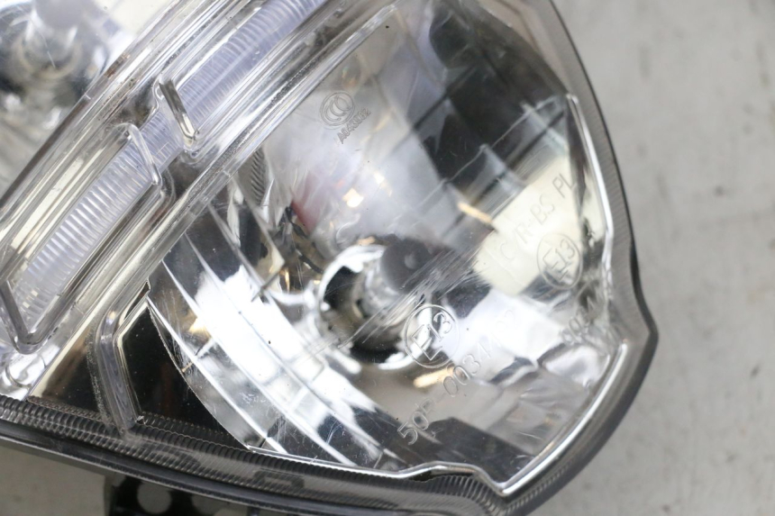 photo de VOORKOPLAMP MAG POWER BOMBERS 4T 50 (2016 - 2026) - Zoom op gebruiksstaat