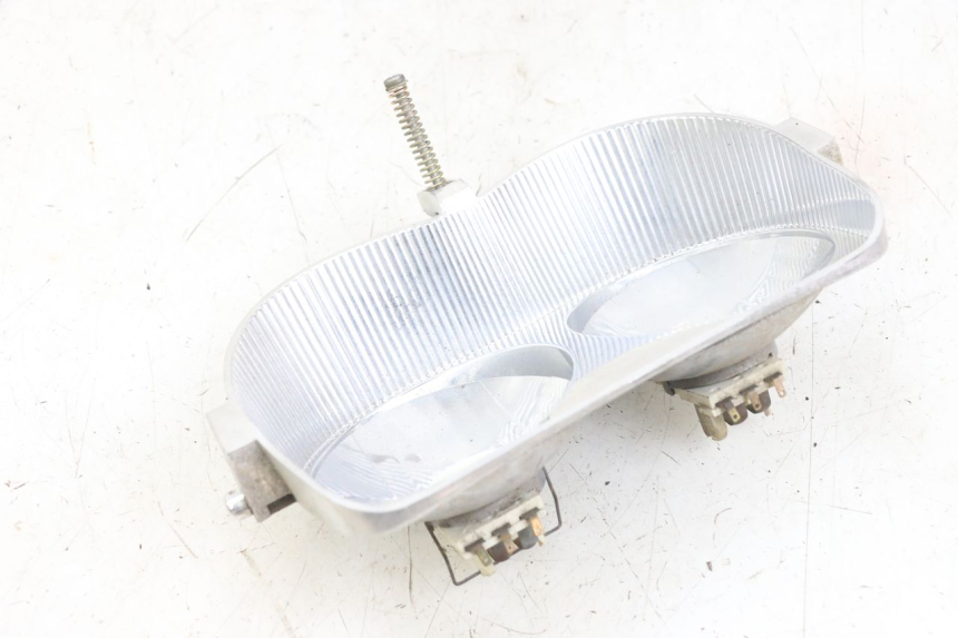 photo de VOORKOPLAMP MBK BOOSTER SPIRIT 50 (2004 - 2017) - Bevestigingspunten