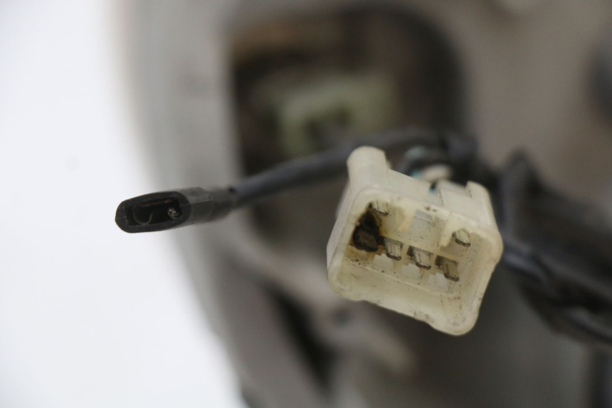 photo de VOORKOPLAMP SUZUKI BURGMAN 125 (2007 - 2014) - Staat van het oppervlak