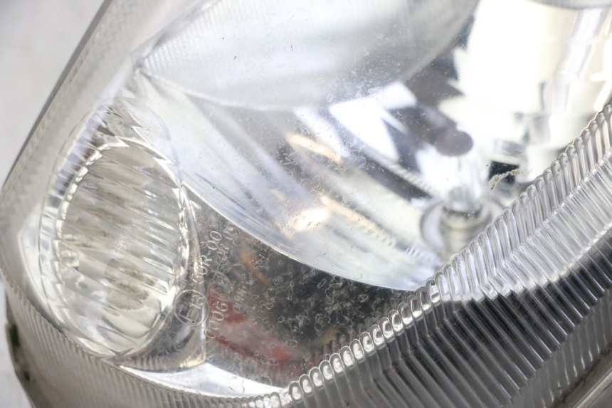 photo de VOORKOPLAMP SUZUKI BURGMAN 125 (2007 - 2014) - Zoom op gebruiksstaat