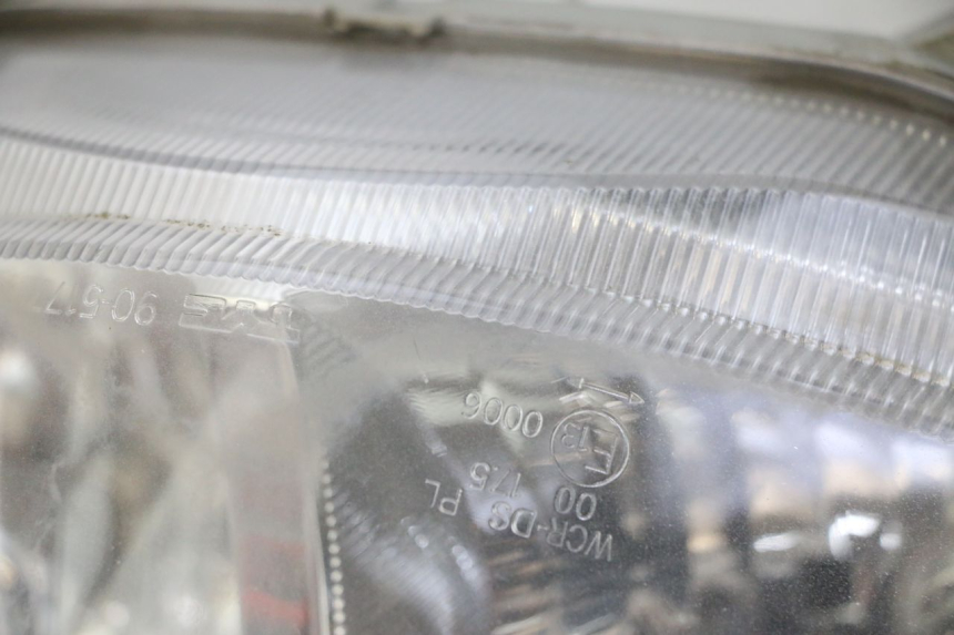 photo de VOORKOPLAMP SUZUKI BURGMAN 125 (2007 - 2014) - Detail van het onderdeel