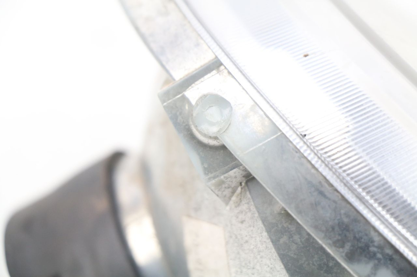 photo de VOORKOPLAMP YAMAHA BW'S BWS 125 (2010 - 2013) - Bevestigingspunten