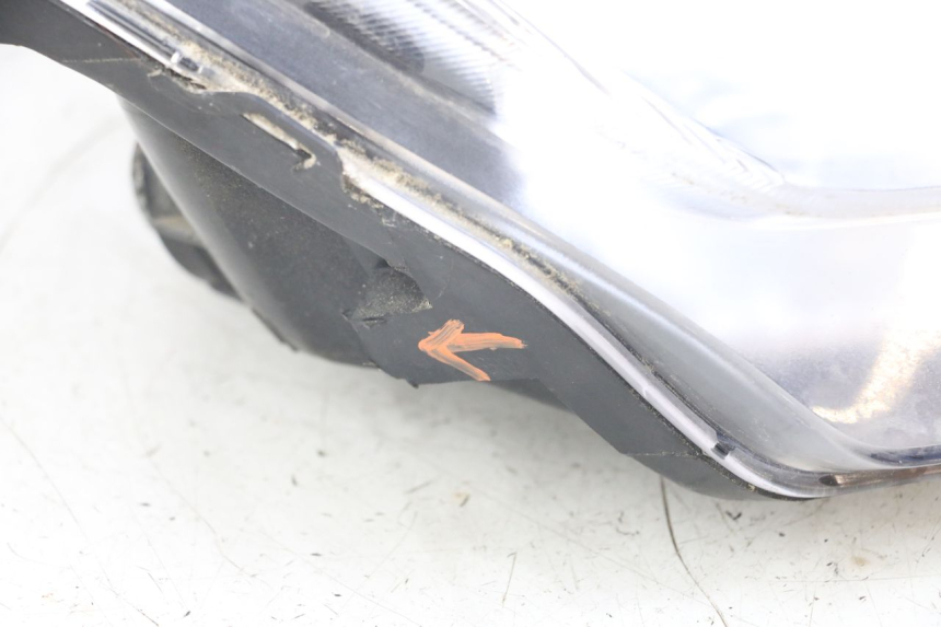 photo de VOORKOPLAMP YAMAHA CYGNUS X 125 (2004 - 2007) - Markeringen en referenties