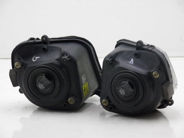 photo de VOORKOPLAMP DERBI GP MAX 250 (2006 - 2008) - Zoom op gebruiksstaat