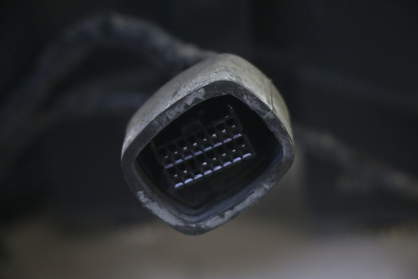 photo de VOORKOPLAMP SUZUKI DL V STROM 1000 (2002 - 2007) - Zoom op componenten