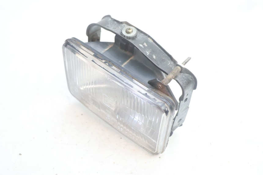 photo de VOORKOPLAMP SUZUKI DR S 600 (1985 - 1989) - Zoom op gebruiksstaat