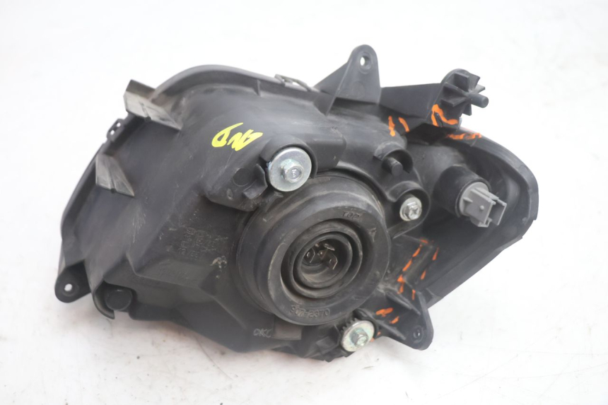 photo de RECHTS VOORKOPLAMP SUZUKI BURGMAN EXECUTIVE ABS 650 (2006 - 2012) - Bevestigingspunten