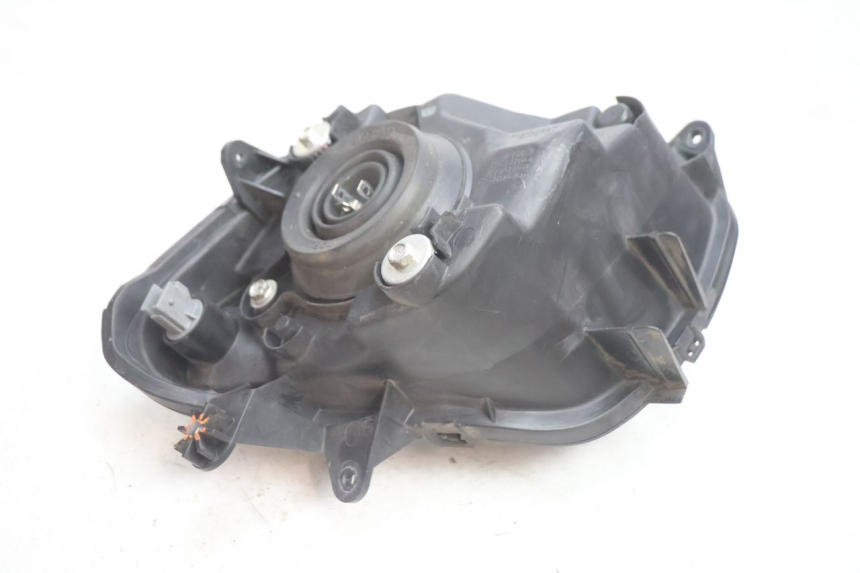 photo de RECHTS VOORKOPLAMP SUZUKI BURGMAN EXECUTIVE ABS 650 (2006 - 2012) - Bevestigingspunten
